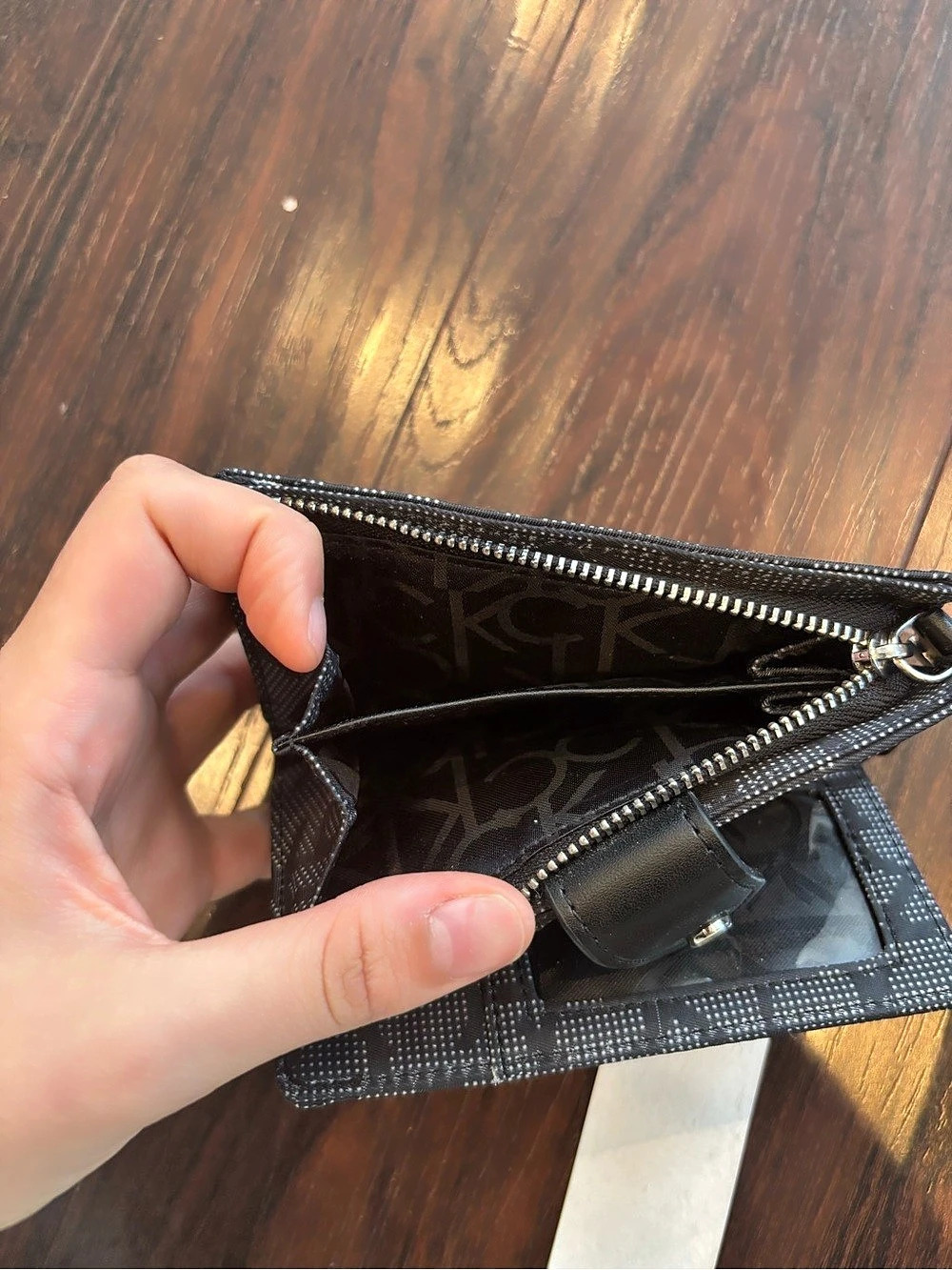 Calvin Klein Wallet NWT - Picture 4 of 4